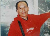 中年男子患直肠癌病变盼康复